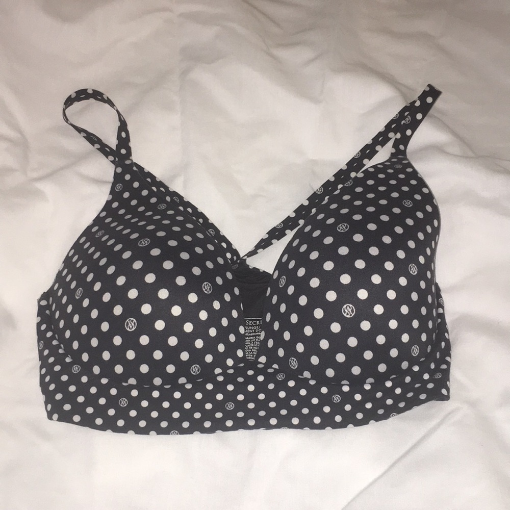 Victoria’s Secret plunge bra